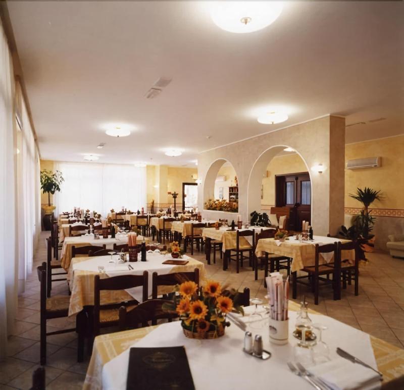 Hotel Tiziana Montepulciano Stazione Exterior foto