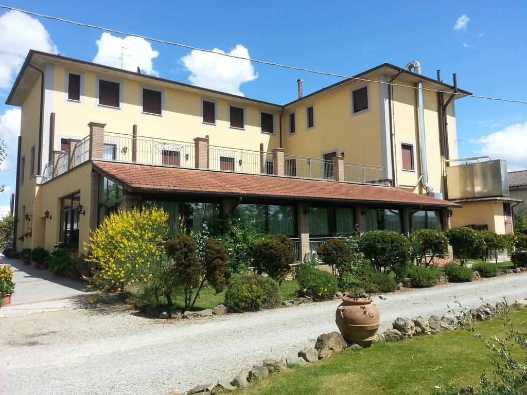Hotel Tiziana Montepulciano Stazione Exterior foto