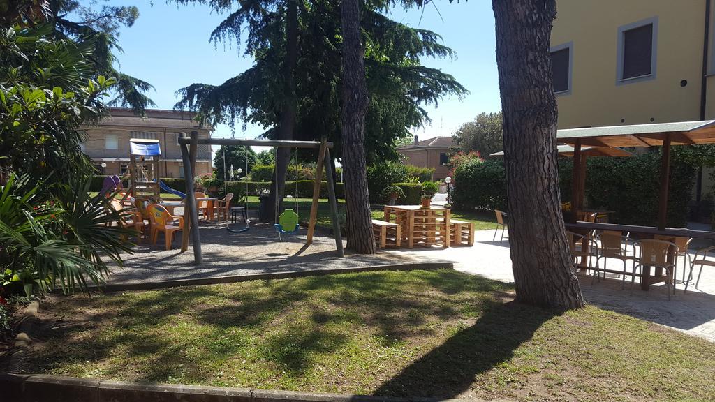 Hotel Tiziana Montepulciano Stazione Exterior foto